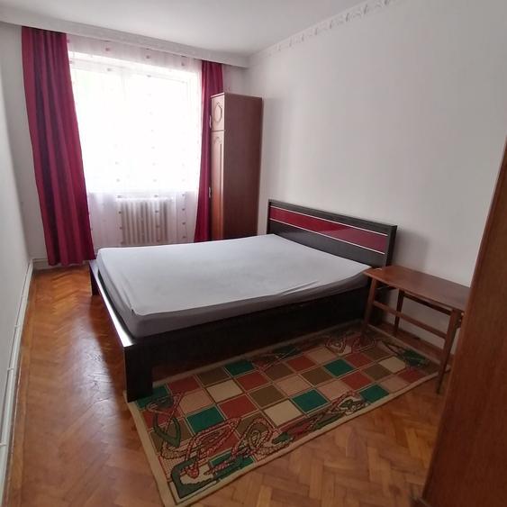 Apartament cu 2 camere decomandat în Șcheia
