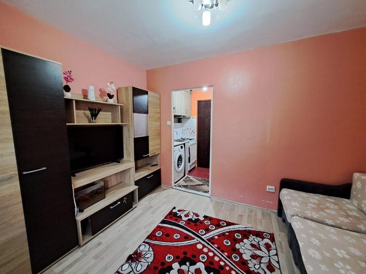 Apartament semidecomandat în Tudor Vladimirescu