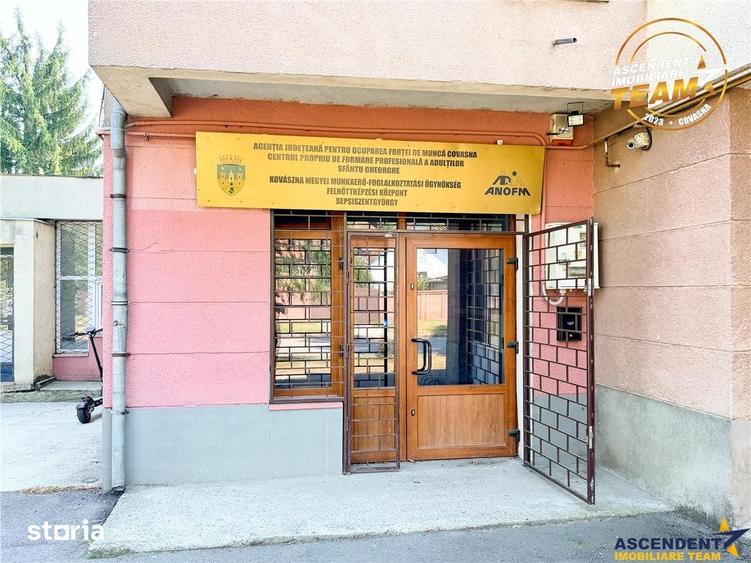 Spațiu comercial, de 35 mp, în Simeria