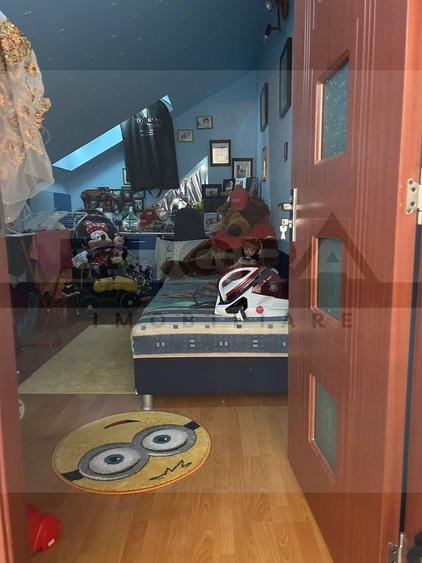 Duplex cu 4 camere cu Canalizare în Iris