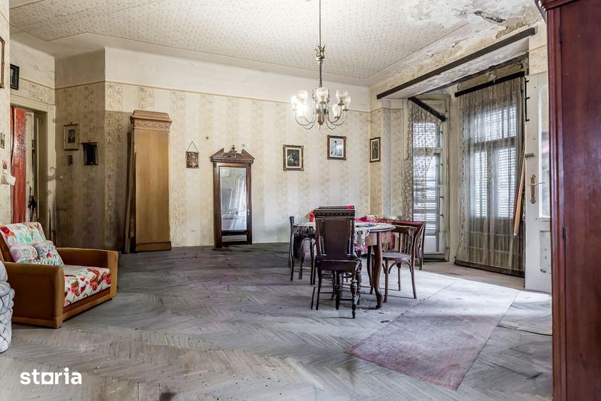 Apartament cu 4 camere decomandat în Ultracentral