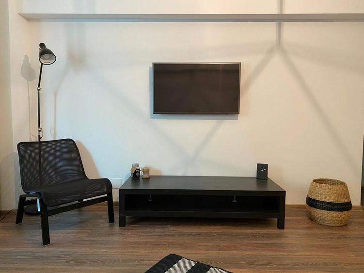 Apartament cu 2 camere semidecomandat în Panduri