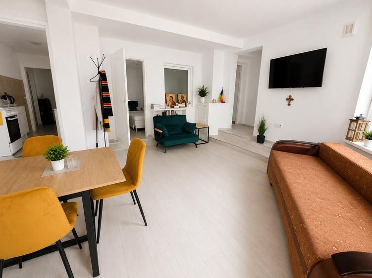 Apartament cu 3 camere în Cetate