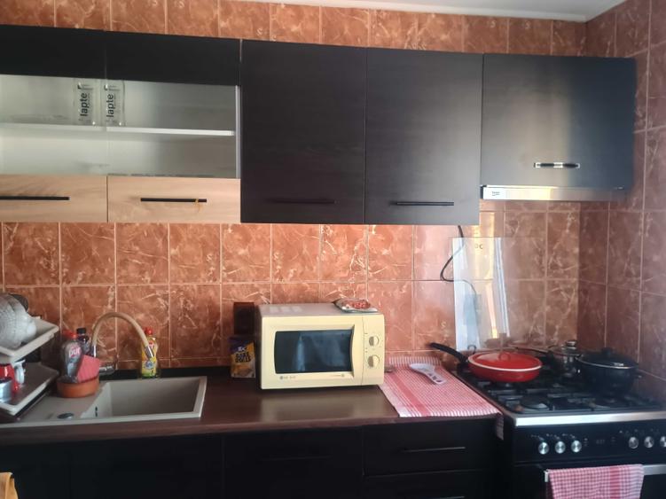 Casă cu 3 camere cu Teren 230 Mp în 23 August (Cațelul)