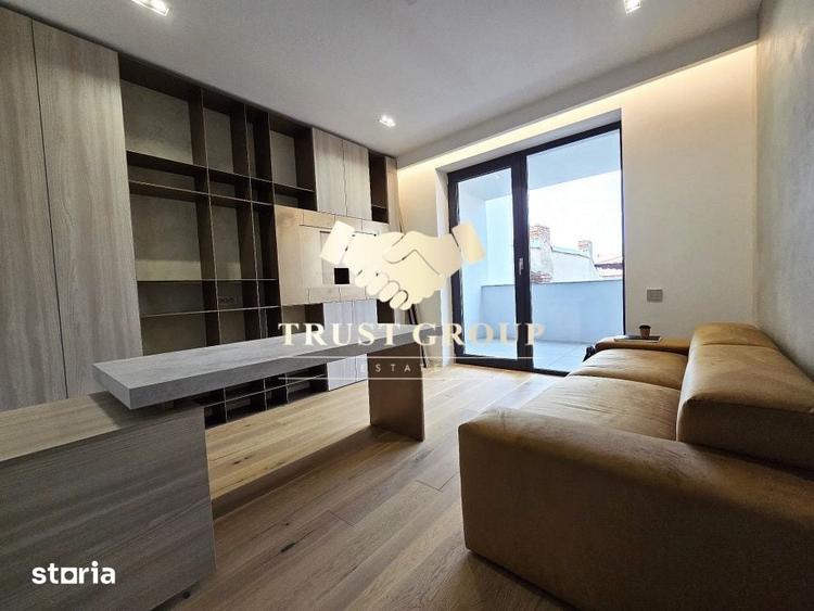 Apartament cu 4 camere decomandat în Aviatorilor
