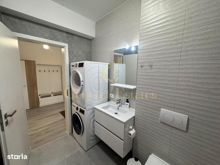 Apartament cu 2 camere decomandat în Tractorul