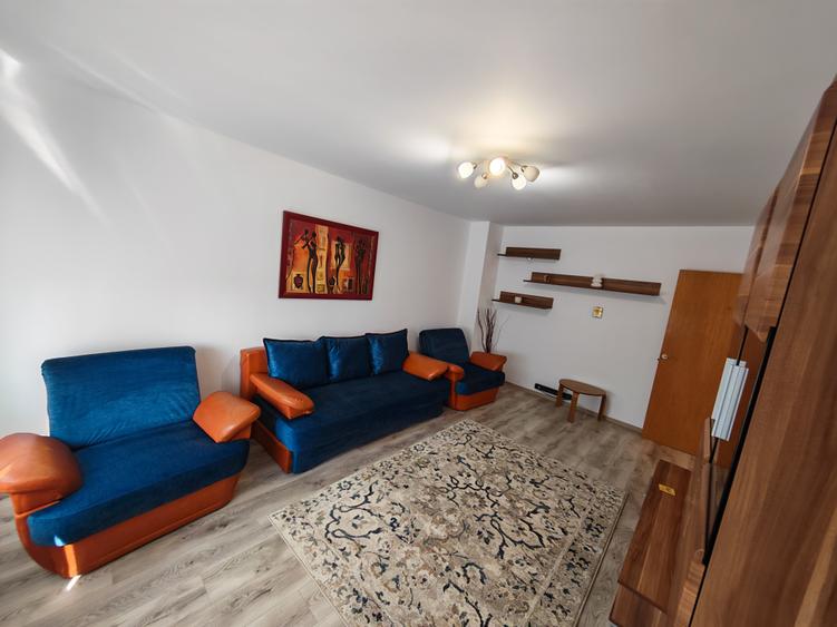 Apartament cu 2 camere decomandat în Inel II