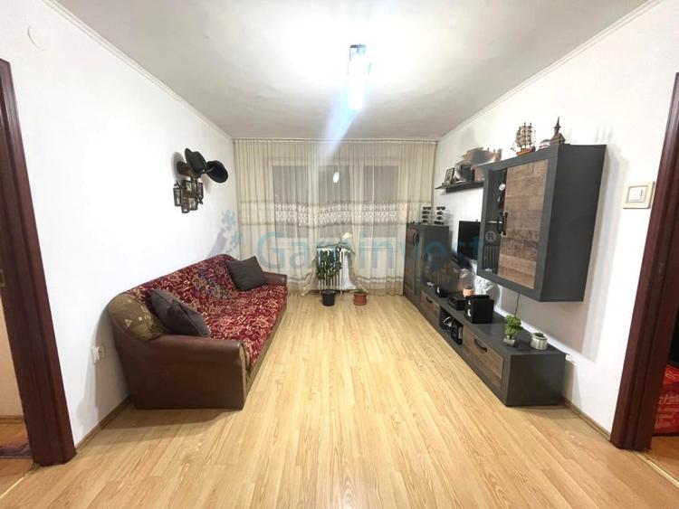 Apartament cu 2 camere semidecomandat în Dacia