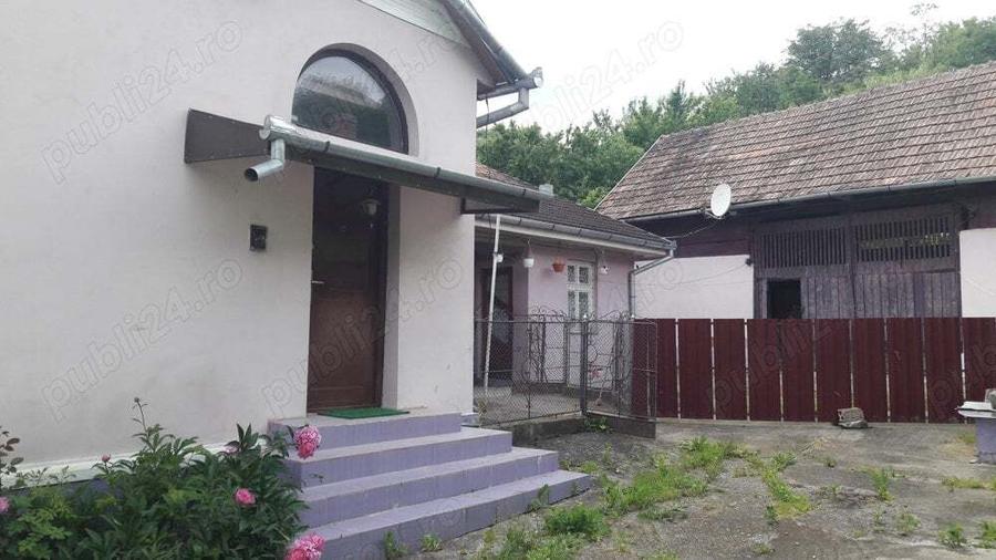 Casă cu 3 camere în Ciugud