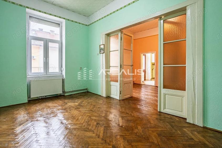 Apartament cu 2 camere semidecomandat în Ultracentral