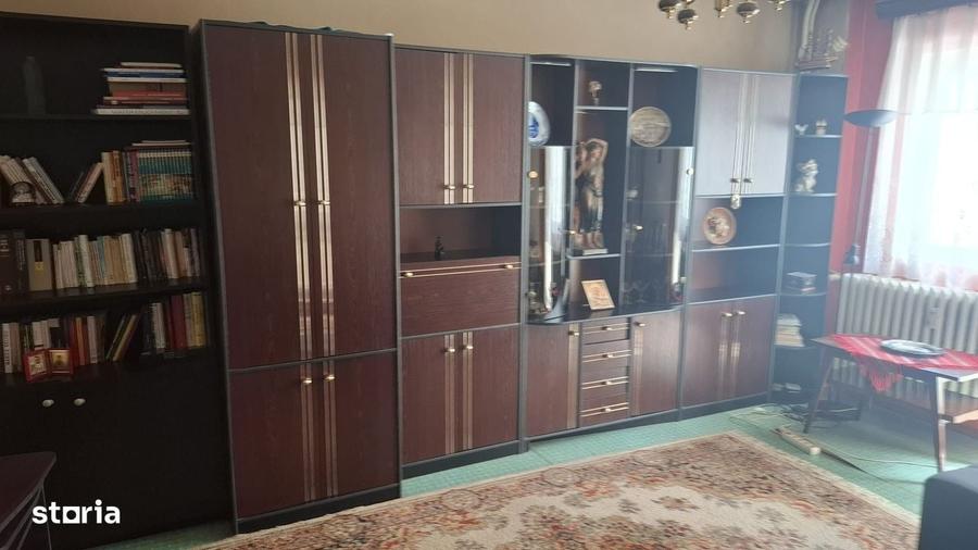 Apartament cu 2 camere semidecomandat în Eroii Revoluției