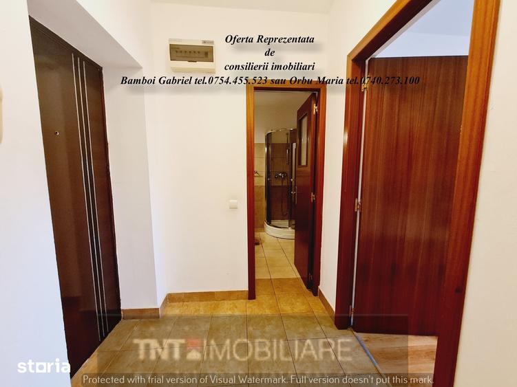 Garsonieră decomandată în Central