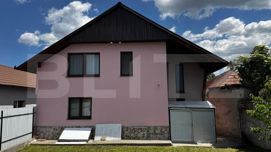 Casă individuală cu 4 camere cu Canalizare în Vințu de Jos