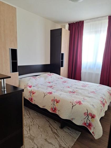Apartament cu 3 camere în Popoveni