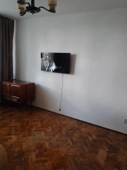 Apartament cu 2 camere semidecomandat în Iancului