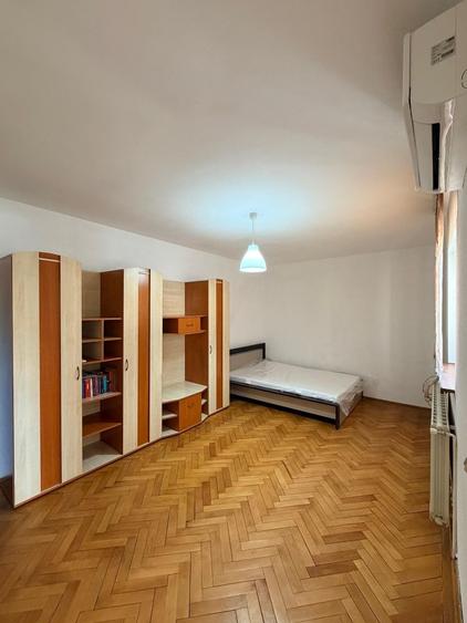 Casă cu 3 camere cu Teren 270 Mp în Bucureștii Noi
