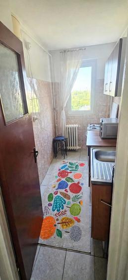 Apartament cu 2 camere decomandat în Berceni