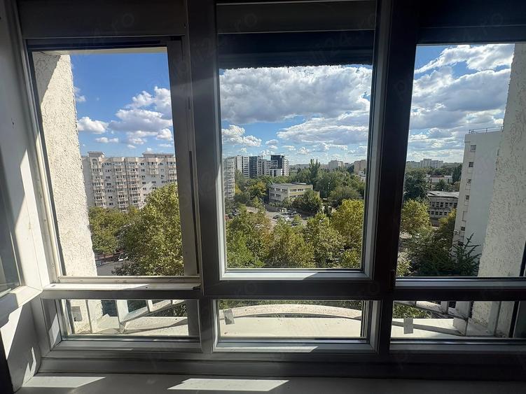 Garsonieră decomandată în Lucrețiu Pătrășcanu