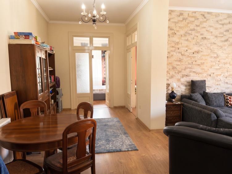 Casă cu 4 camere cu Teren 120 Mp în Traian