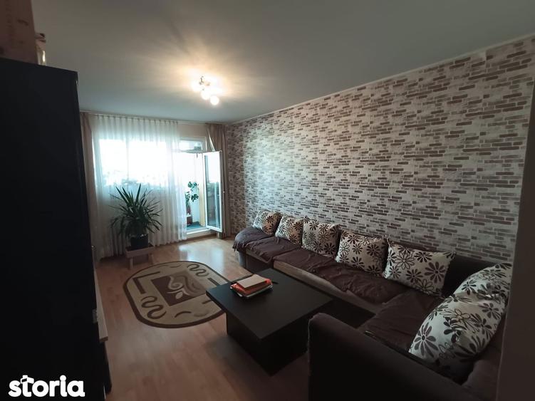 Apartament cu 3 camere, mobilat în Vitan