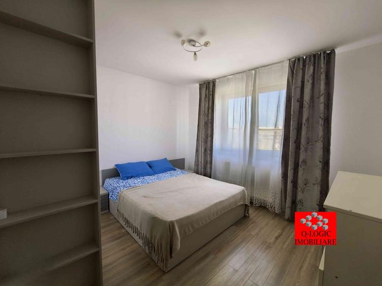 Apartament cu 2 camere decomandat în Tractorul