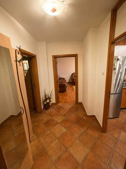 Apartament cu 3 camere decomandat în Decebal