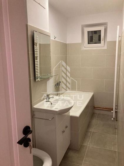 Apartament cu 2 camere semidecomandat în Dacia