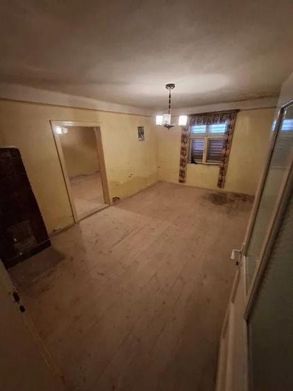 Casă individuală cu 5 camere cu Canalizare în Cisnădioara