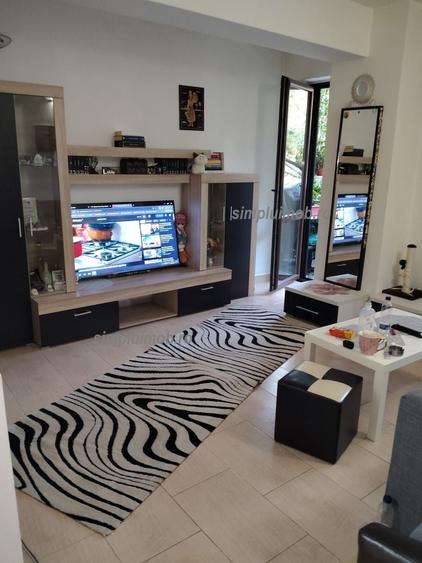 Apartament cu 2 camere decomandat, mobilat în Titan
