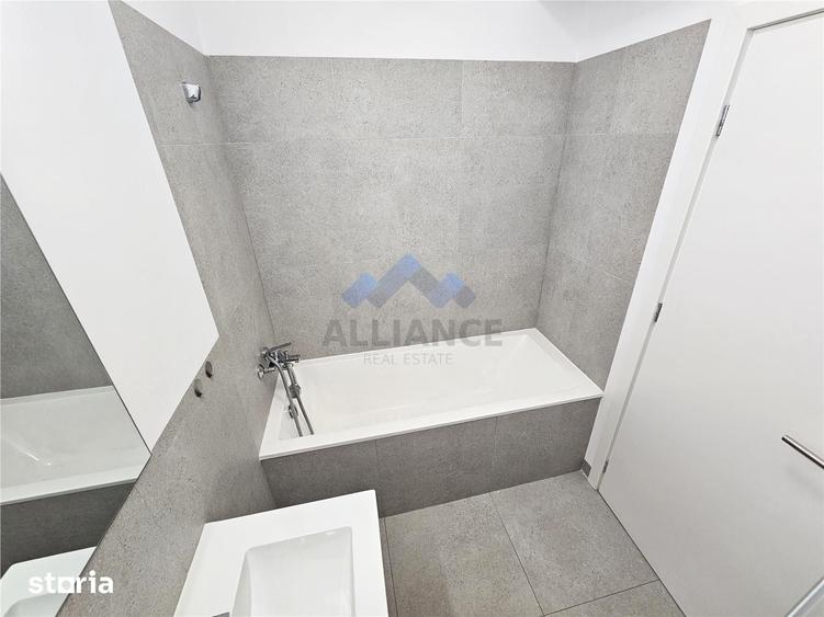 Apartament cu 3 camere decomandat în Baza 3