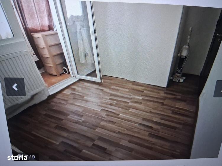 Apartament cu 2 camere semidecomandat în Teiul Doamnei
