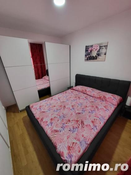 Apartament cu 3 camere semidecomandat în Mioriței