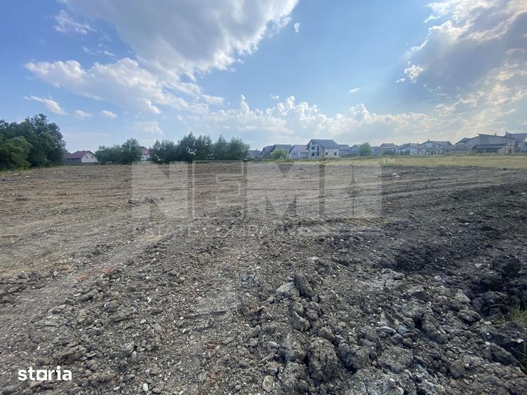 Teren de 2000 mp, în Central