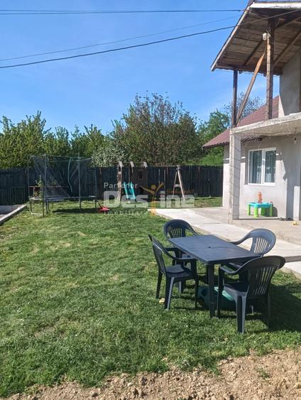 Casă individuală cu 2 camere cu Teren 400 Mp în Bârnova