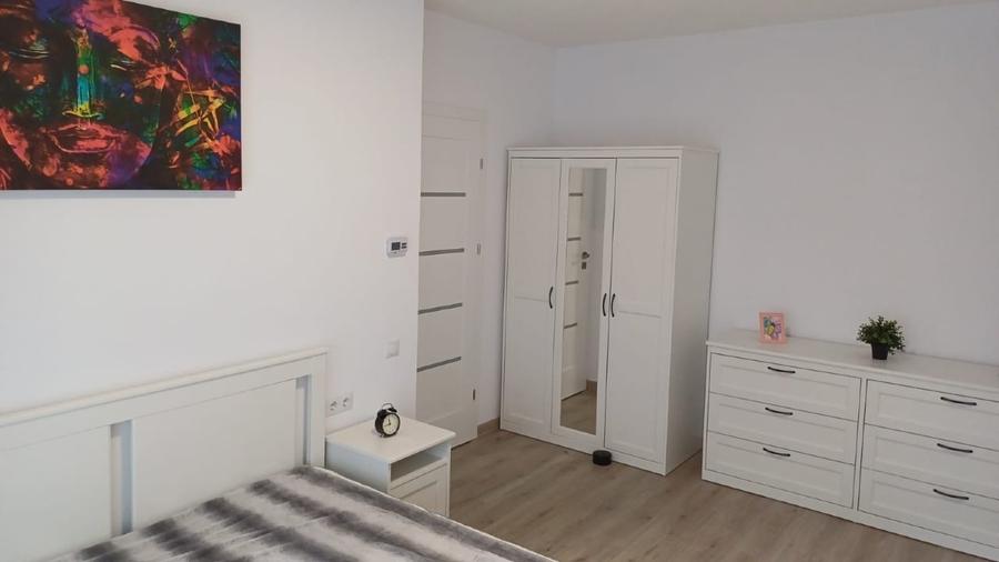 Apartament cu 3 camere, mobilat în Turnișor