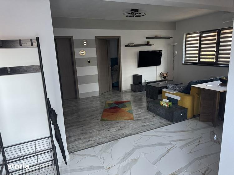 Apartament cu 2 camere, mobilat în Sânpetru