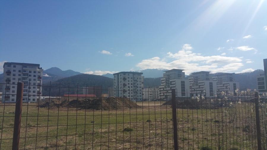 Teren Construcții intravilan de 900 mp, în Noua