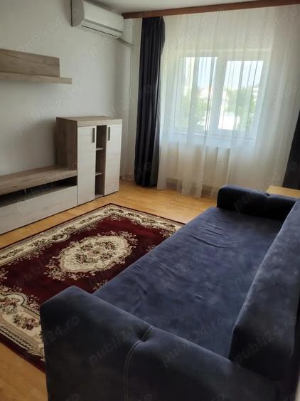 Apartament cu 2 camere decomandat în Roman