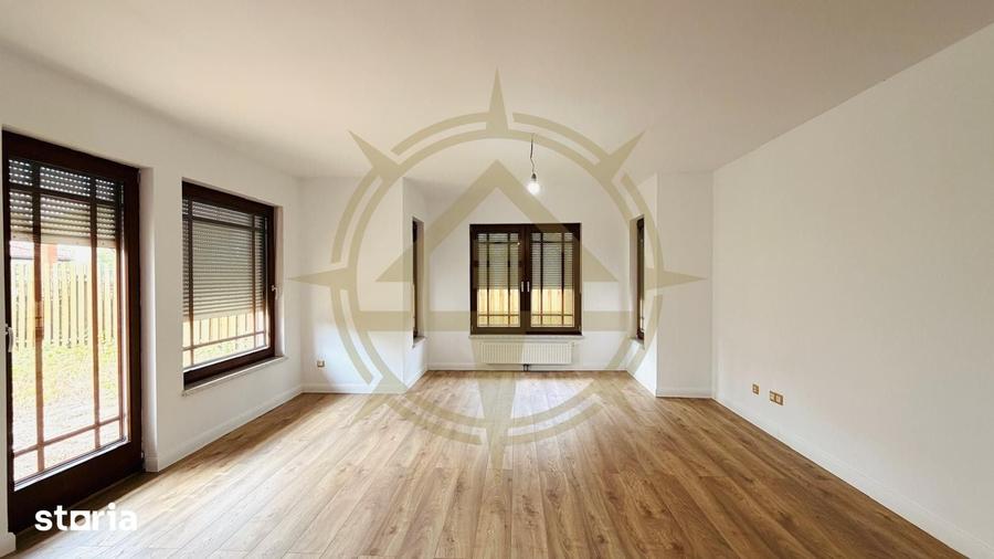 Casă cu 5 camere cu Teren 430 Mp în Corbeanca
