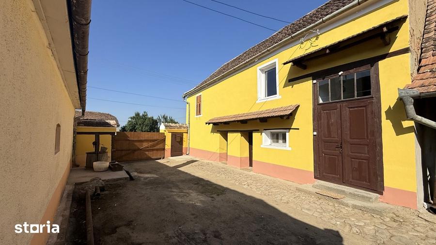 Casă cu 4 camere cu Teren 2100 Mp în Brădeni