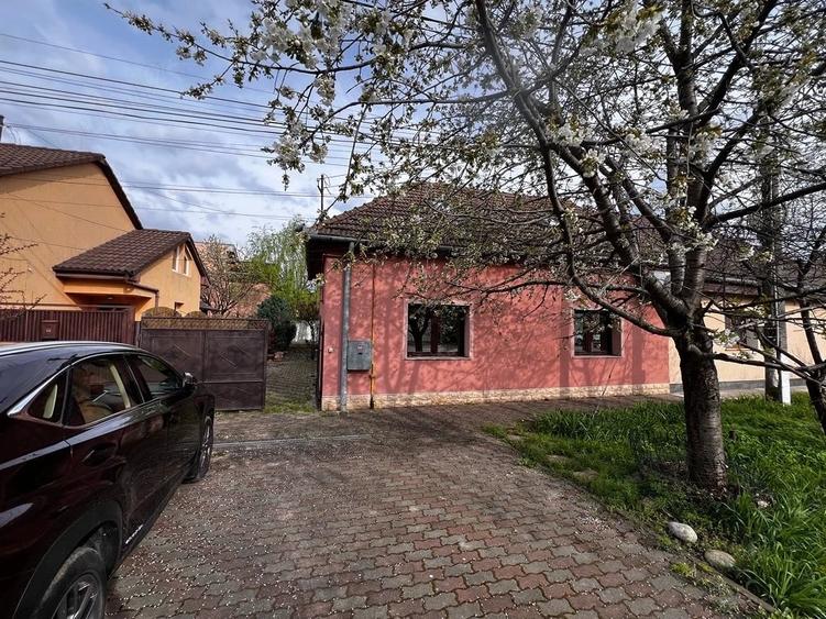 Casă cu Teren 250 Mp în Aradul Nou