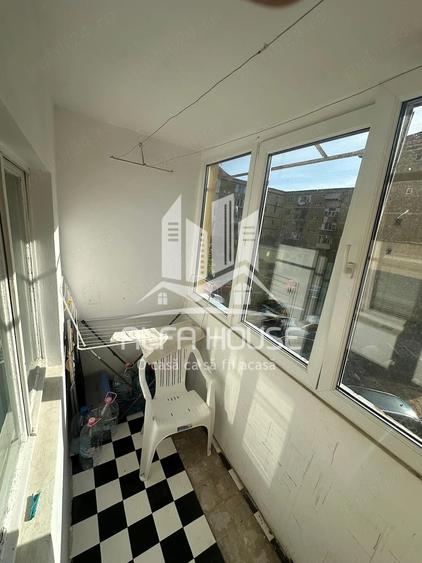 Apartament cu 4 camere decomandat în Govândari