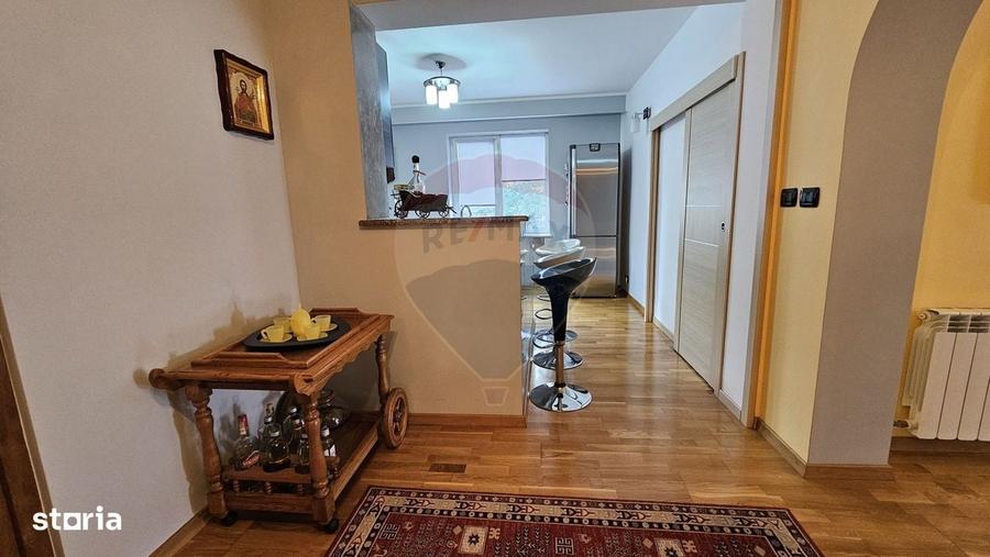 Casă cu 4 camere în Obcini
