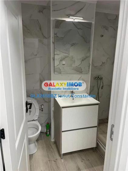 Apartament cu 2 camere decomandat, mobilat în Micro 5