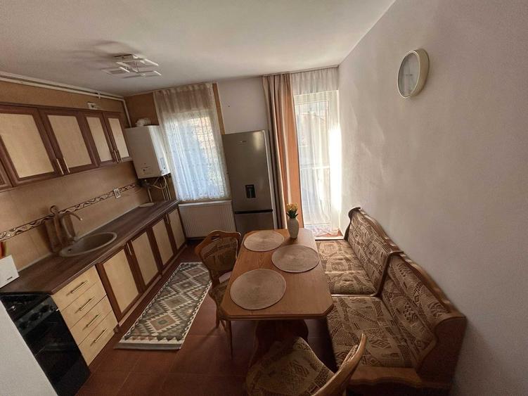 Apartament cu 2 camere decomandat în Florești