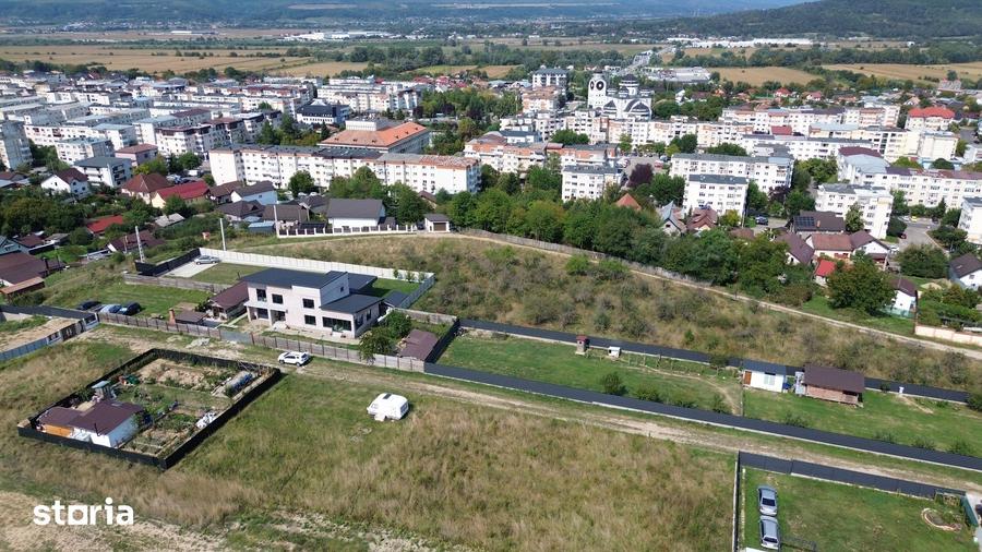 Teren de 450 mp, în Central