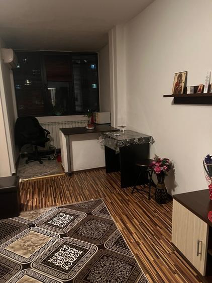 Garsonieră semidecomandată în Central