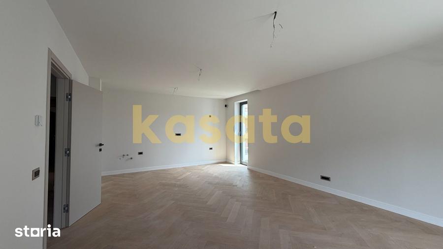 Apartament cu 4 camere în Tei