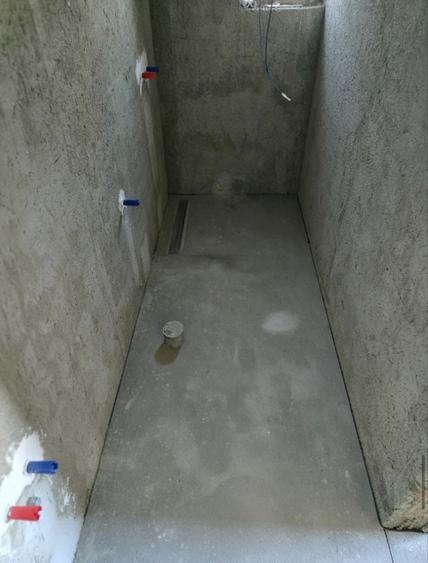 Casă cu 4 camere în Alparea