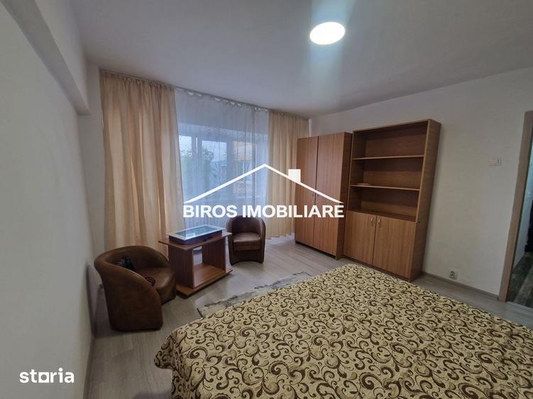 Garsonieră decomandată în Rovine